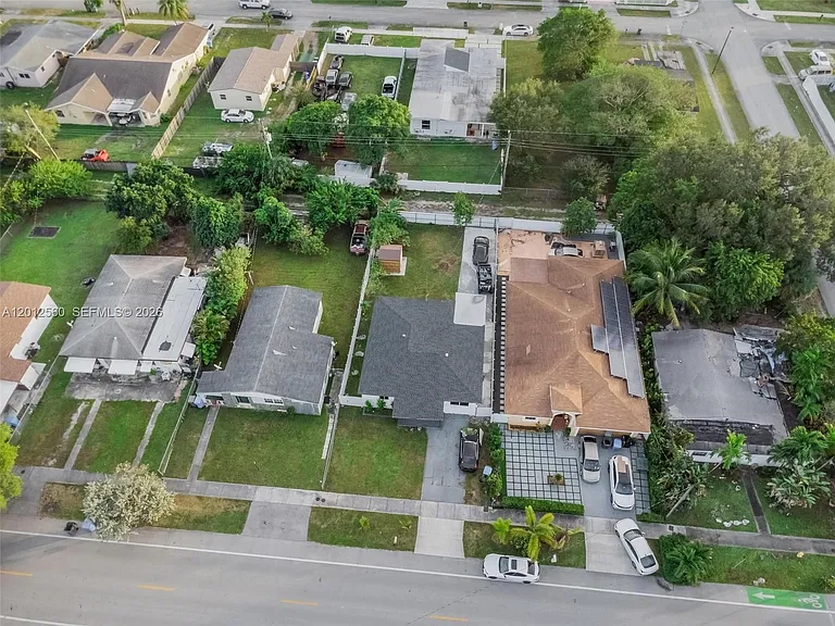 4530 SW 25th St — Photo 42