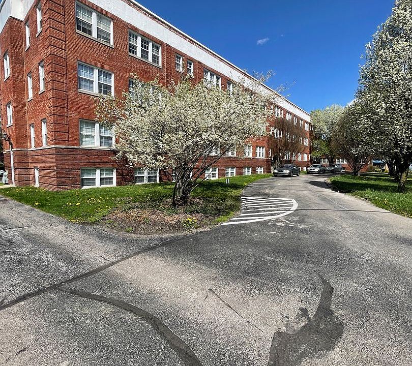 2nd image of 5730 E Washington St