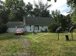 21 Applegate Ln, New Egypt, NJ 08533