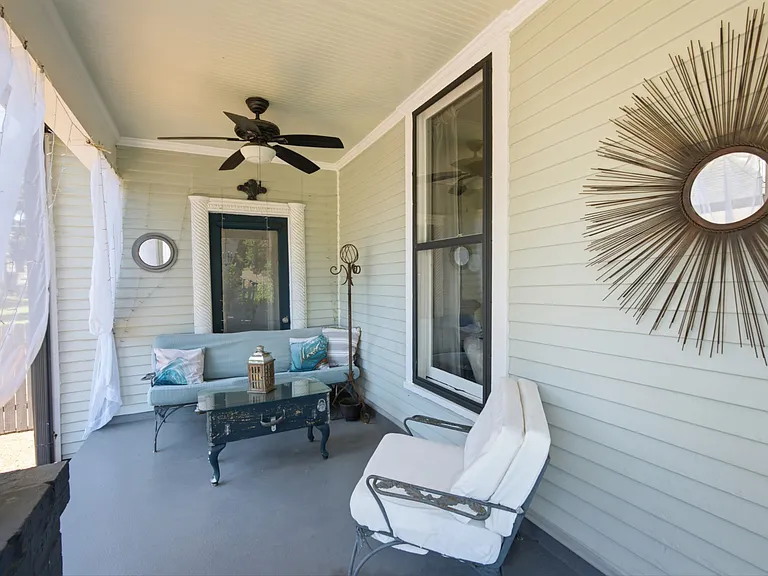 1305 Greenwood Ave — Photo 8