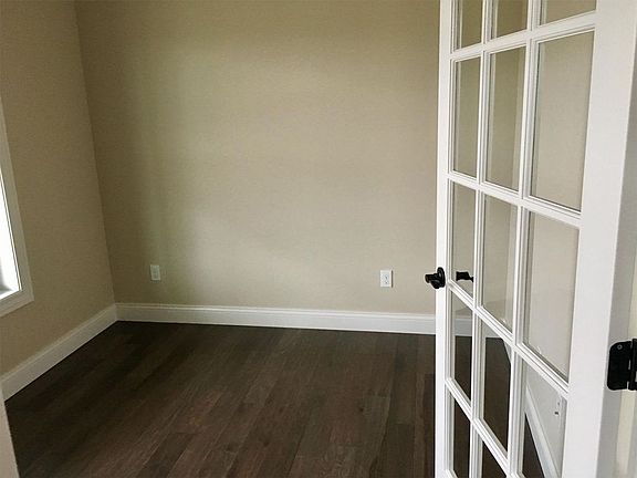 5th image of 1206 S Roberto Rd #B