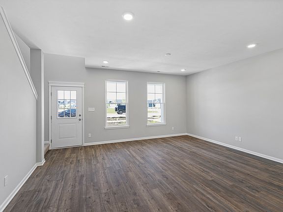 4th image of 11843 Rhode Island St