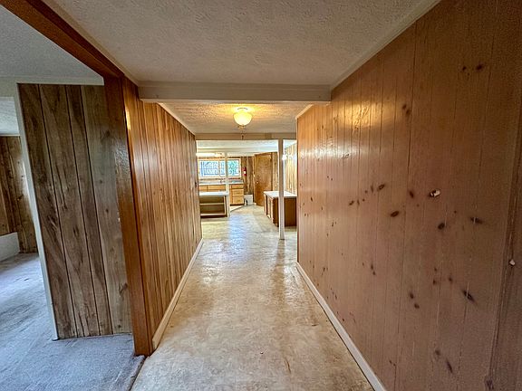 5th image of 330 Kaumana Dr #B