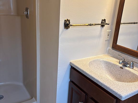 5th image of 531 Ashbury Dr