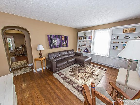 5th image of 3936 Idella Ave