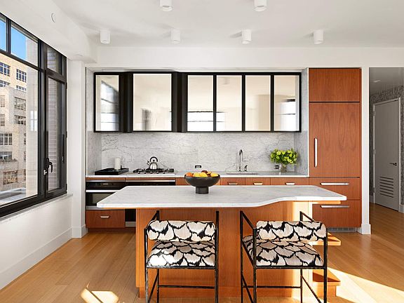 5th image of 110 Charlton St #19B