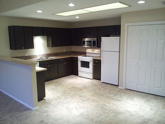 2nd image of 119A N Glenwood Dr
