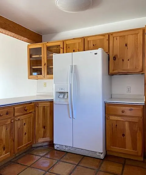 2045 Cresta Ct — Photo 7
