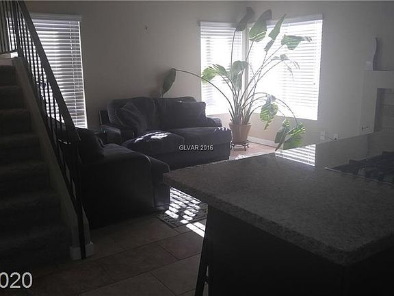 4th image of 1717 Steamboat Dr