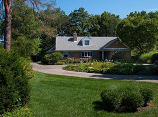 61 Park Rd, Oakwood, OH 45419