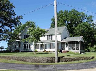 3845 E Gresham Rd, Dunkerton, IA 50626