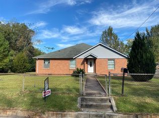 1014 W Lewis St, Conroe, TX 77301