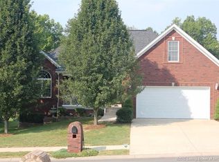 1006 Adams Creek Dr, Sellersburg, IN 47172