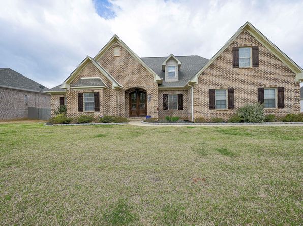 153 Belle Meade Dr, Saltillo, MS 38866