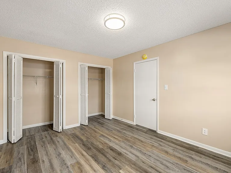 Cooper's Landing Apartments — Photo 12