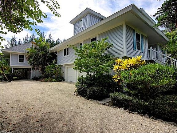 2nd image of 3019 Poinciana Cir