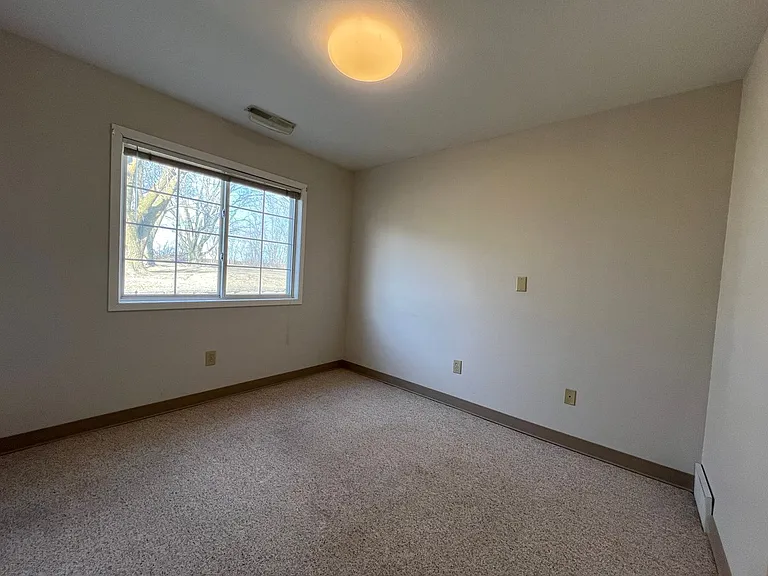 1806 Main St — Photo 11
