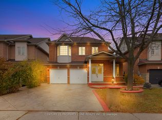 7 Pika Trl, Brampton, ON L6R2X1