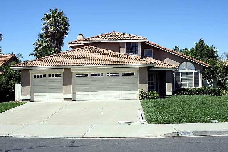 1st image of 41951 Shorewood Ct