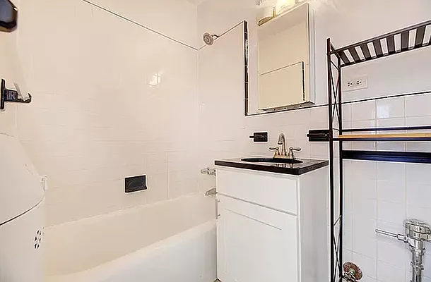 Rented by REAL New York | media 12