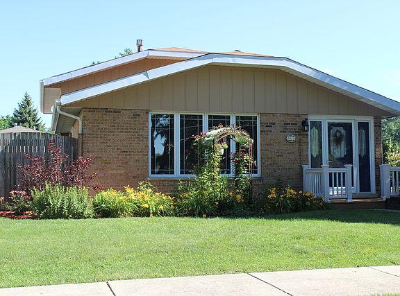 2nd image of 5032 W 137th St