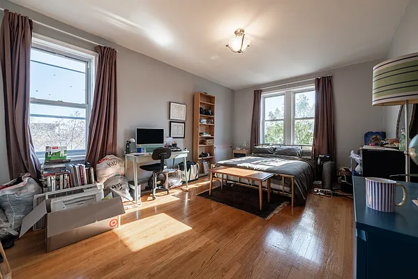 Rented by Joel Scharf, LREB | media 10