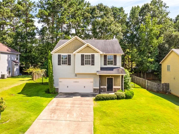 2705 Bechet Ln, Opelika, AL 36801