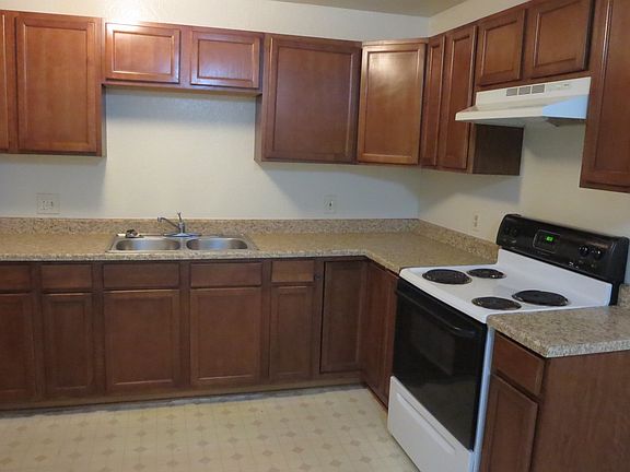 3rd image of 33940 13th St