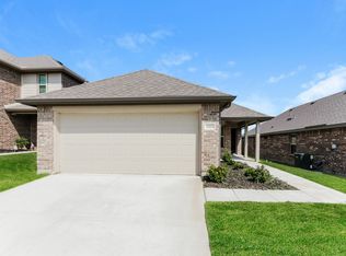 1414 Matthew Dr, Ennis, TX 75119