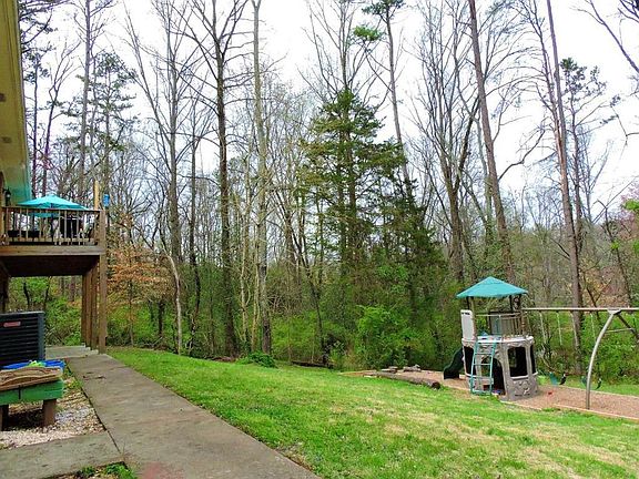 4th image of 5615 Crestwood Dr