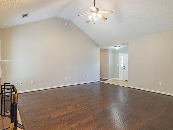 5th image of 29 Devonshire Dr