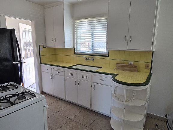 5th image of 631 N 17th St #631