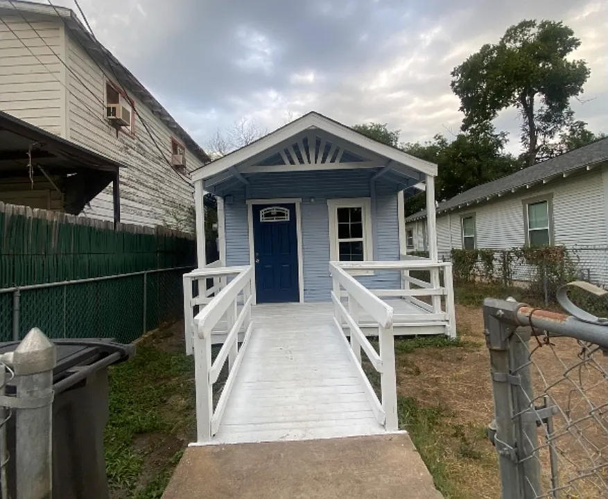 313 Hawthorne