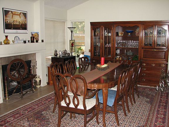 3rd image of 6711 Mary Todd Dr