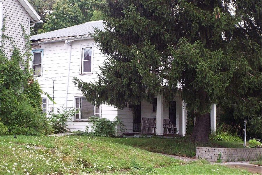 2nd image of 503 Lida St