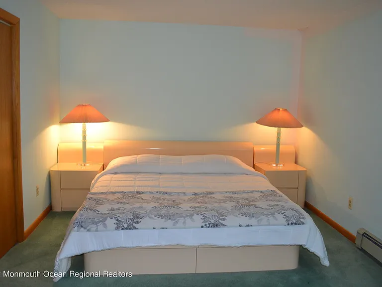 106 Oceanfront — Photo 37