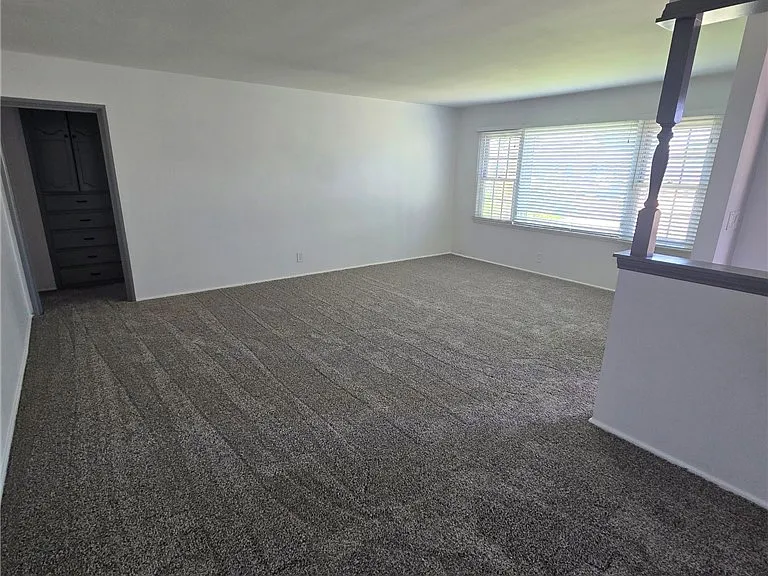 3585 Timothy Way — Photo 3