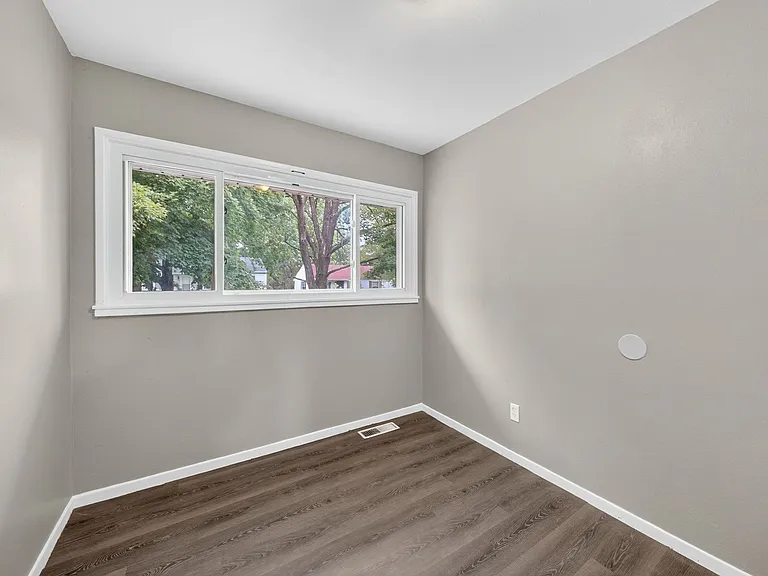 416 Crawford Rd — Photo 12