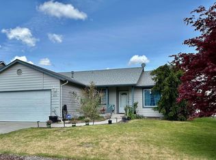 8936 W Canyon Pl, Kennewick, WA