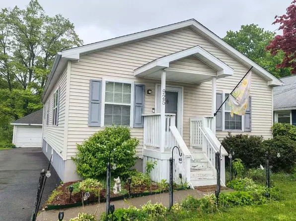 925 Vestal Rd, Vestal, NY 13850