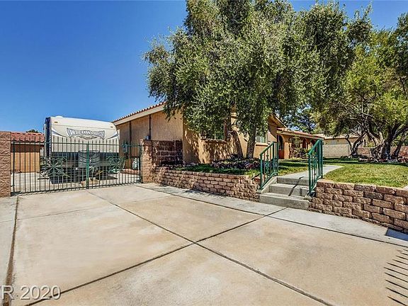3rd image of 1570 Latigo Dr