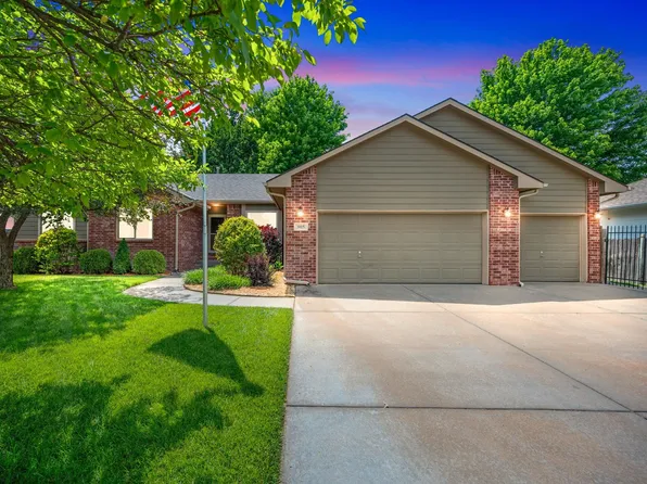 905 N Cedar Downs Cir, Wichita, KS 67235