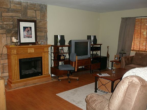 2nd image of 15445 Calle Primavera