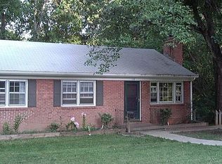 118 Thomas Dr, Charlottesville, VA 22903