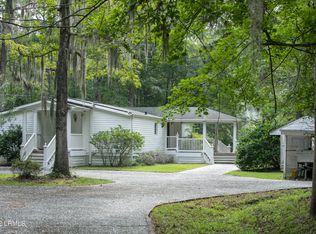 54 Jennings Rd, Beaufort, SC 29906