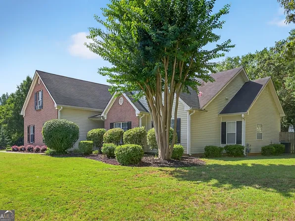 3617 Shoal Trail Dr SE, Bethlehem, GA 30620