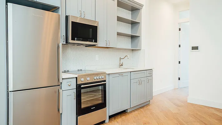 Rented by RBM Management | media 51