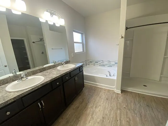 102 Oak Path Ln — Photo 10