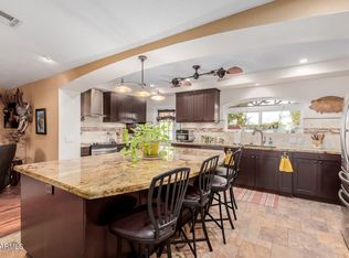 944 W Diamond Dr, Tempe, AZ 85283