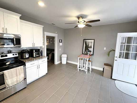 3rd image of 5402 Nottingham Ave Floor 2